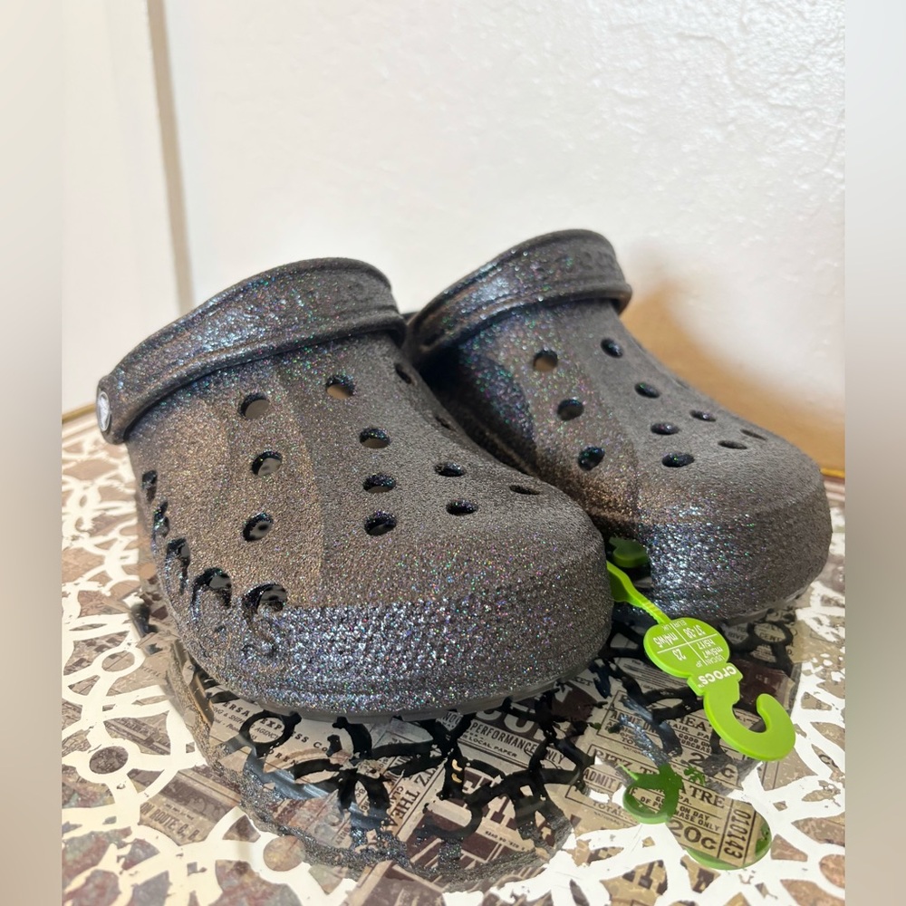 Crocs Baya Black Multi-Glitter Clogs NWOT - Picture 3 of 5
